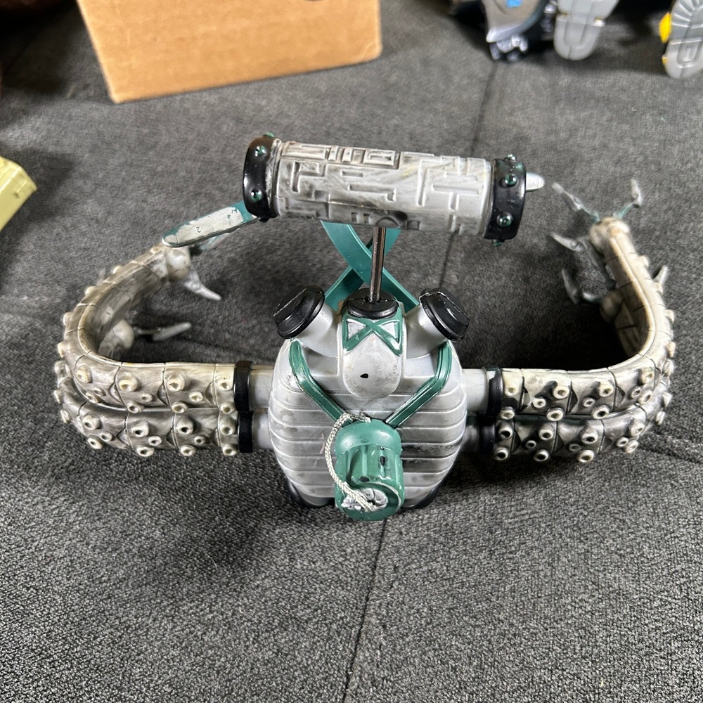 Toy Biz Doc Ock Web Splasher Water Blasting Tentacles 2005 Spider-Man Accessory